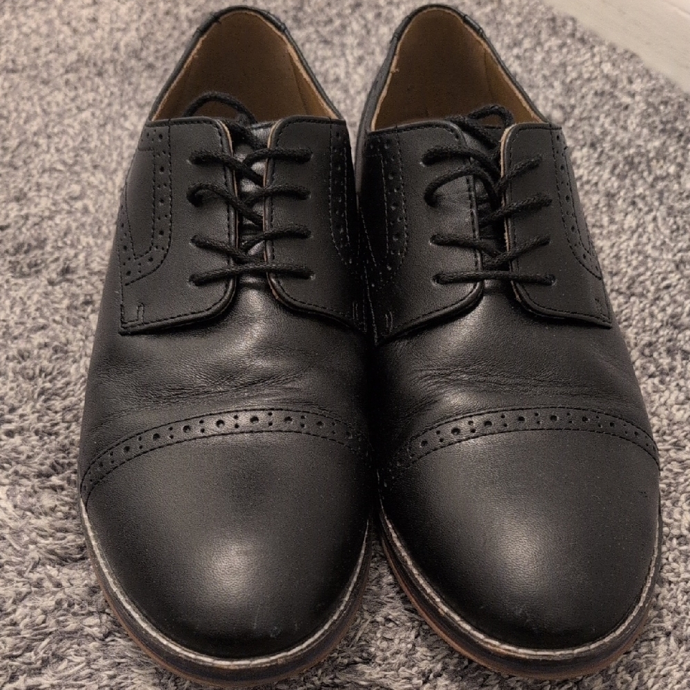 Johnston & Murphy Classic Black Oxfords - Kids Size 7M